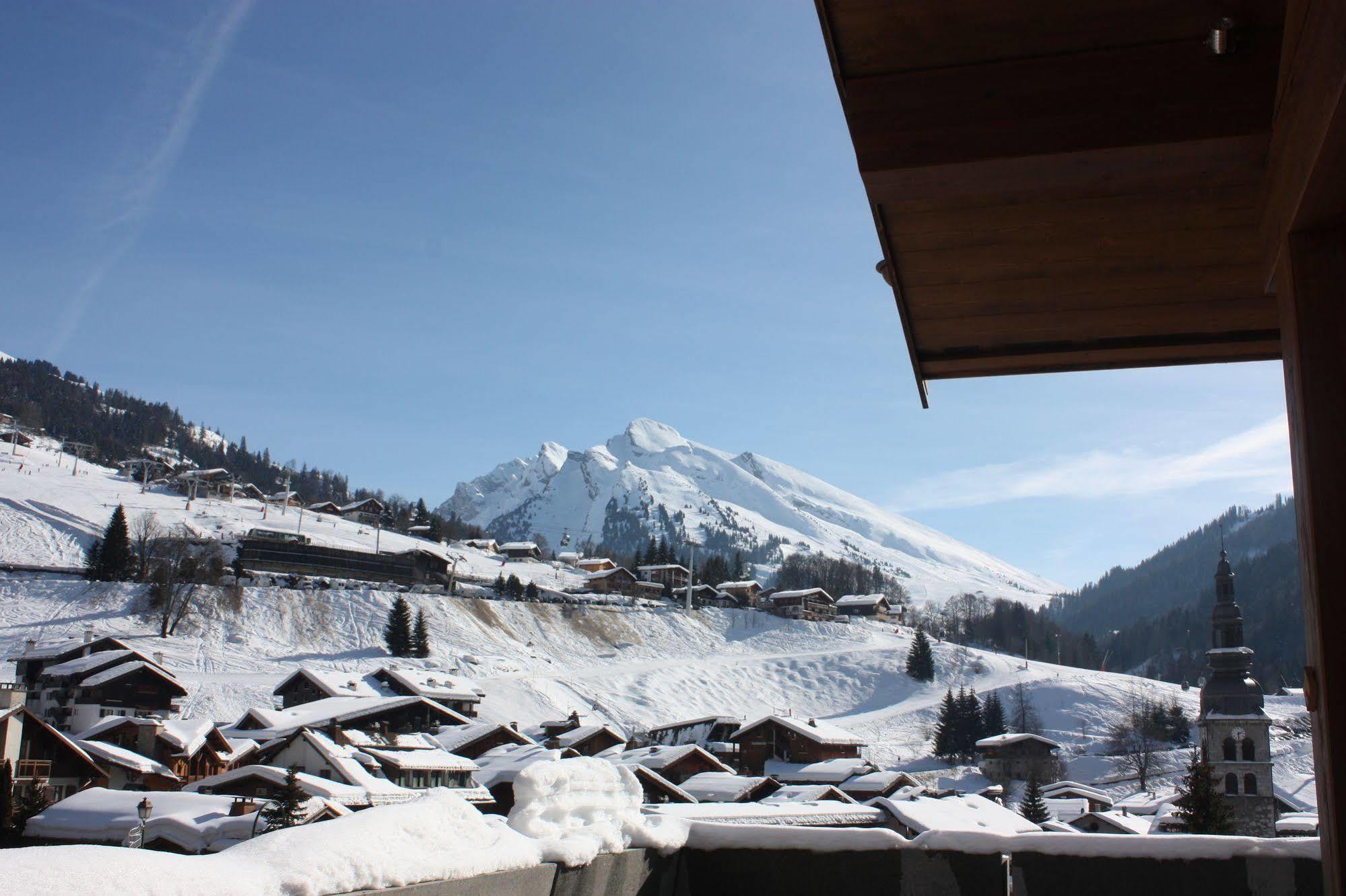 Residence - Les Grandes Alpes La Clusaz Buitenkant foto
